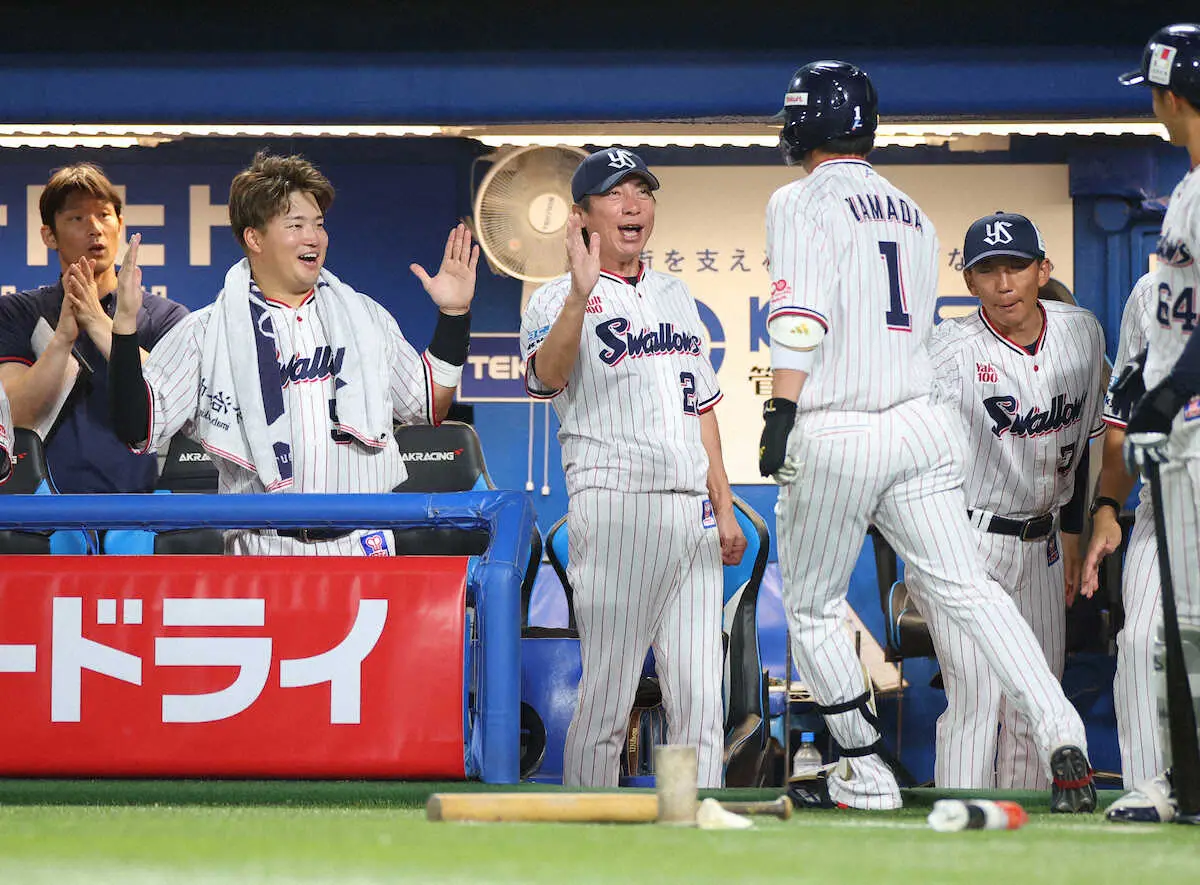 【画像・写真】山田哲人　12年連続2桁本塁打で通算1000得点！若松、古田、青木に続く球団4人目快挙　史上49人目