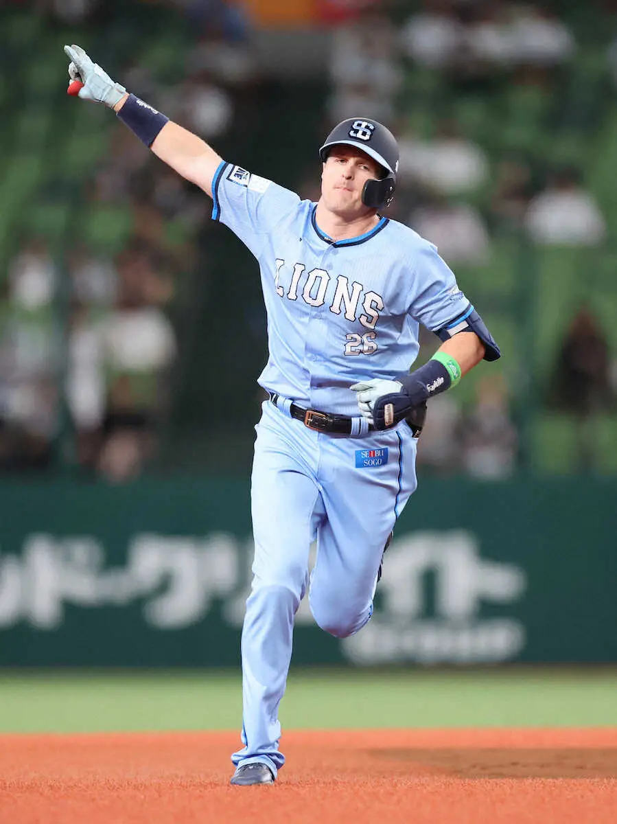 【画像・写真】西武　4番ネビンが体調不良でスタメンを外れる　練習も不参加　前日までチームで唯一全130試合に出場