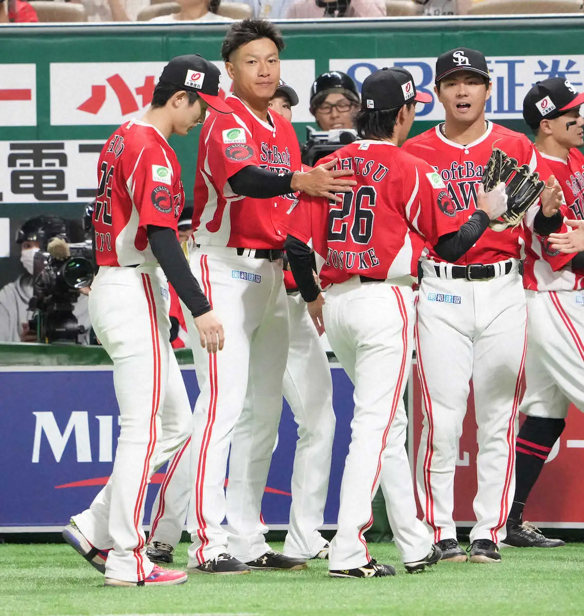 【画像・写真】ソフトバンク今季8度目の3連敗　日本ハムが敗れM6も…散発4安打で零敗　5カ月ぶり復帰の柳田は3の0