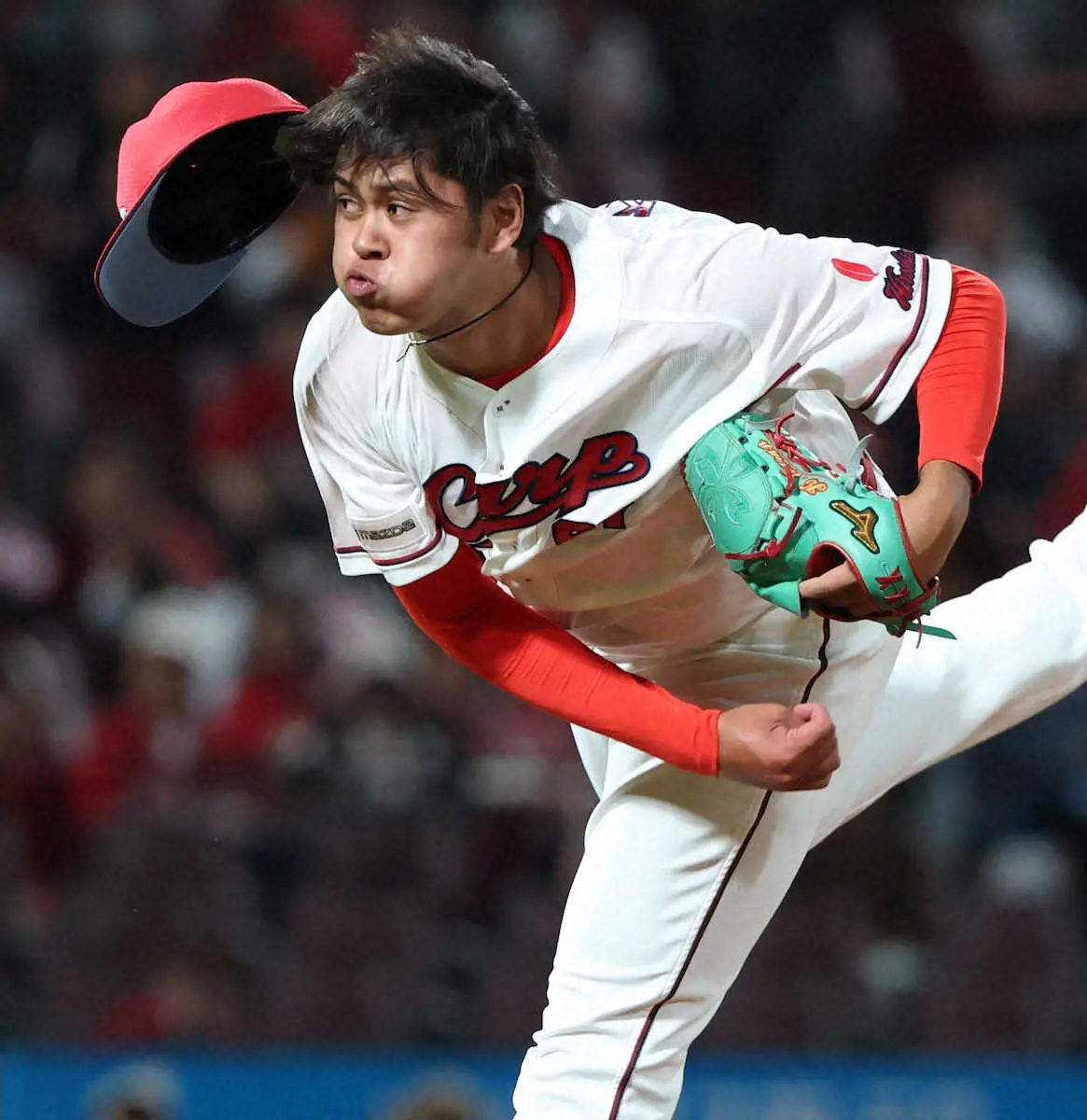 【画像・写真】広島ドラ5の菊地ハルンがプロデビューで3者凡退　身長2メートルの大型右腕