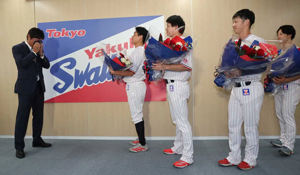 【画像・写真】ヤクルト・川端慎吾が今季限りでの引退表明　涙の会見「このへんで身を引くのが一番ベスト」決断は最近