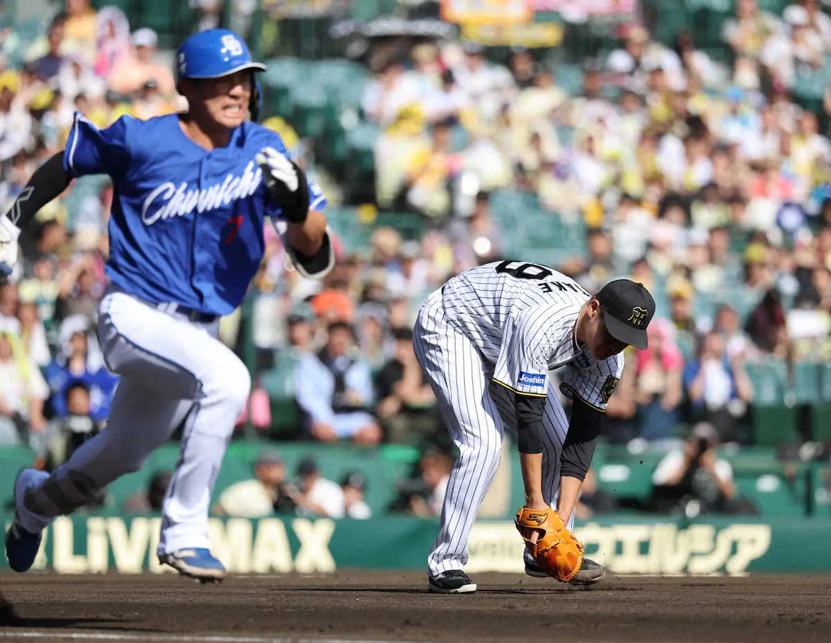 【画像・写真】阪神・先発投手にまたもアクシデント　大竹の右足に打球が直撃　村上、才木に続く…投手受難