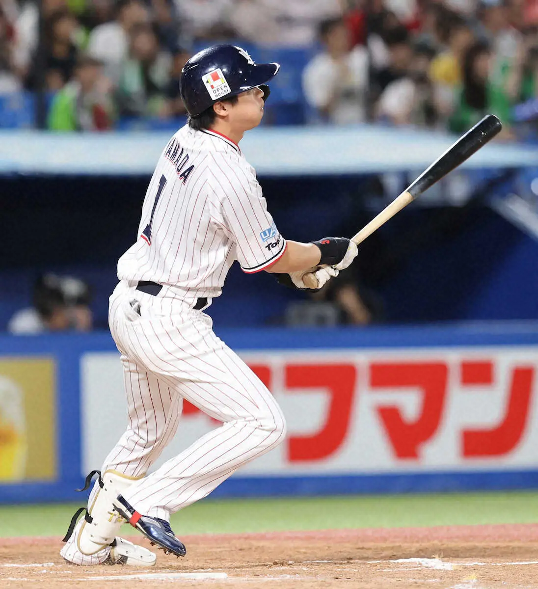 【画像・写真】ヤクルト・山田　引退の川端へおくる…惜別バックスクリーン弾　「今日と明日は特別な日なので」