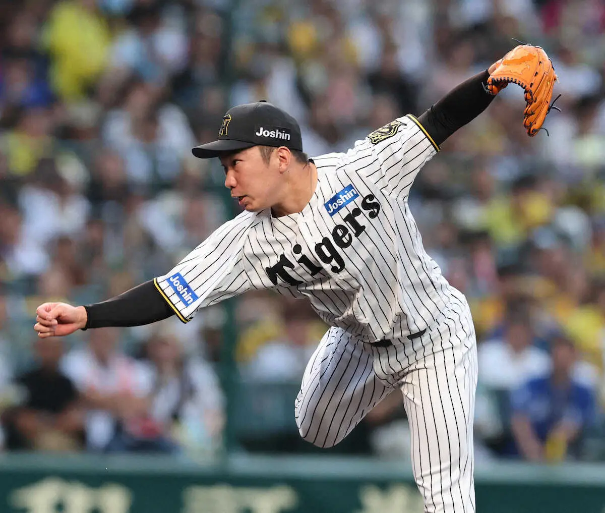 【画像・写真】＜神・中25＞　3番手で登板した石井（撮影・大森　寛明）