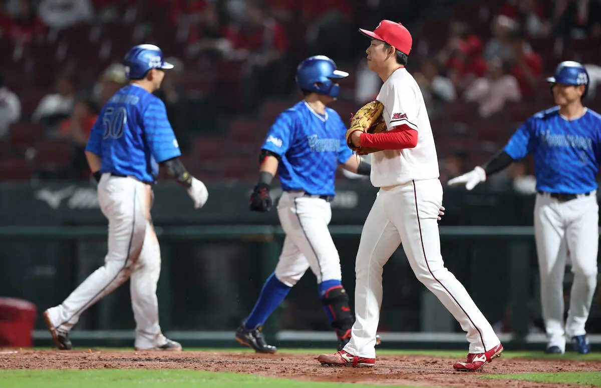 【画像・写真】広島・常広羽也斗は2/3回を8失点で4敗目　23年ドラフト1位右腕　「打たれるべくして打たれた」