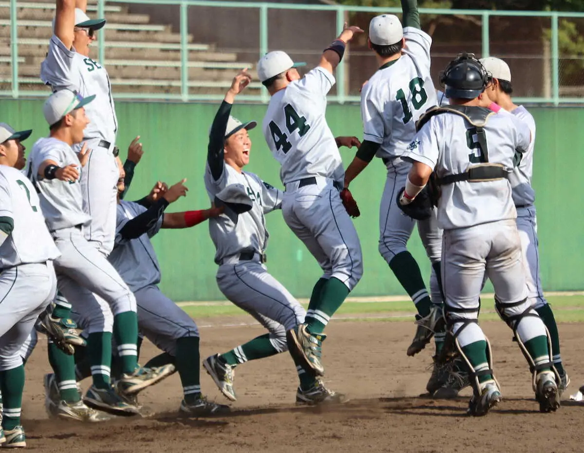 【画像・写真】西南大が春秋連覇　決定戦で北九大を21―2で下す　九州六大学野球