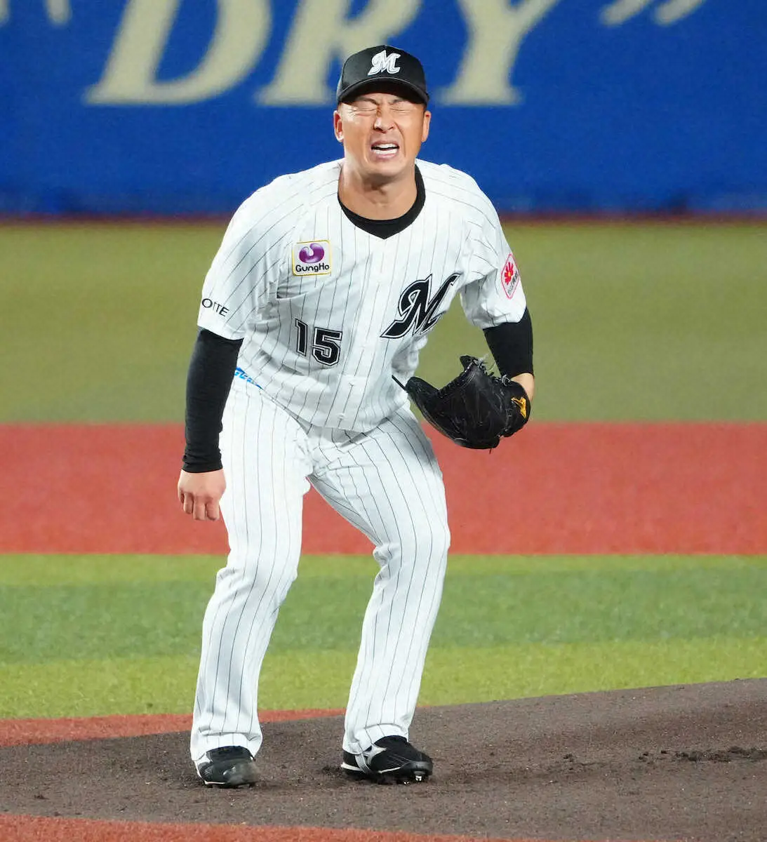 【画像・写真】ロッテ・美馬学　引退試合で魂の6球　浅村から三振奪うもバランス崩し謝罪「肘が…アサ、本当にごめん」