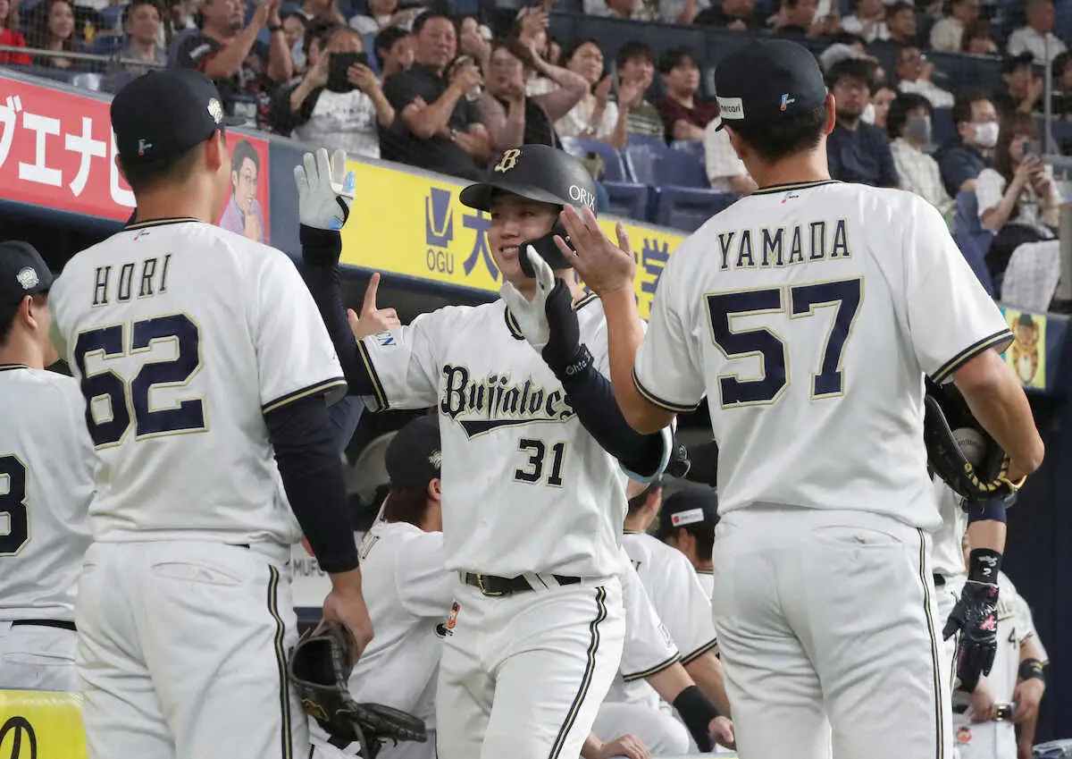 【画像・写真】オリックスが今季7度目の2桁得点で4連勝　9号2ランの太田「今までの野球人生で一番いい打ち方」