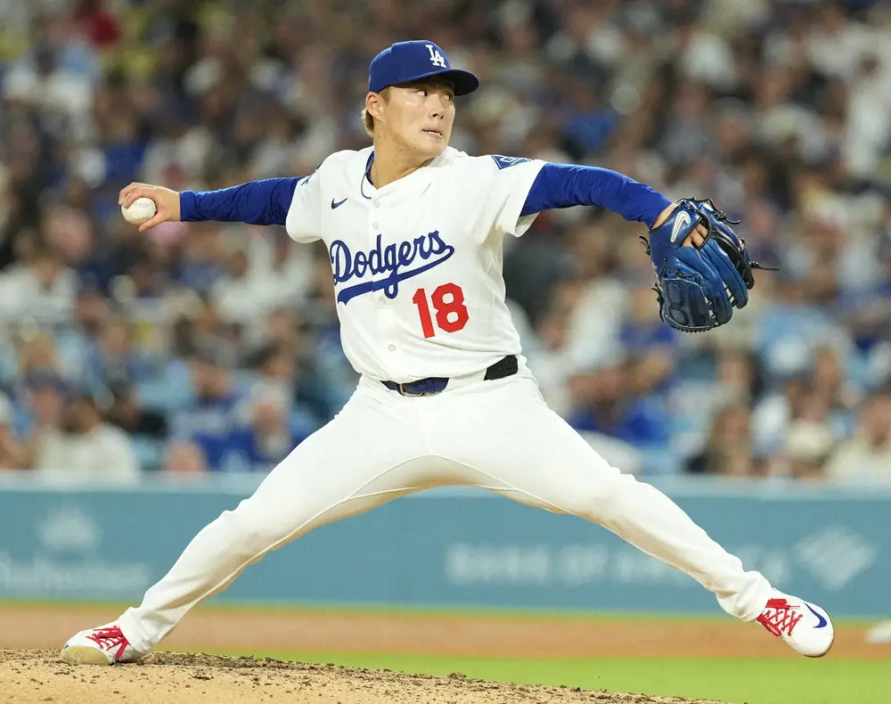 【画像・写真】山本由伸は初回にいきなり2失点　死球→テオ失策でピンチ招き適時打許す　ドジャース勝てば地区S進出決定