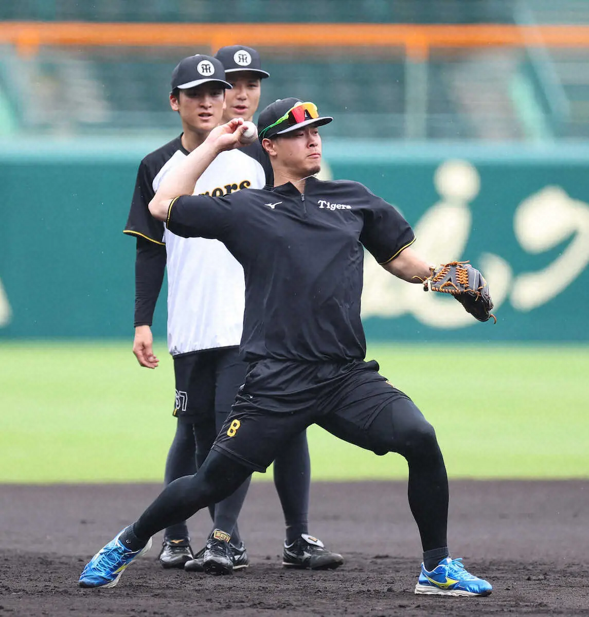 【画像・写真】阪神　佐藤輝明「来年以降、凄く自信になっていく」球団生え抜き40年ぶり快挙から一夜明け