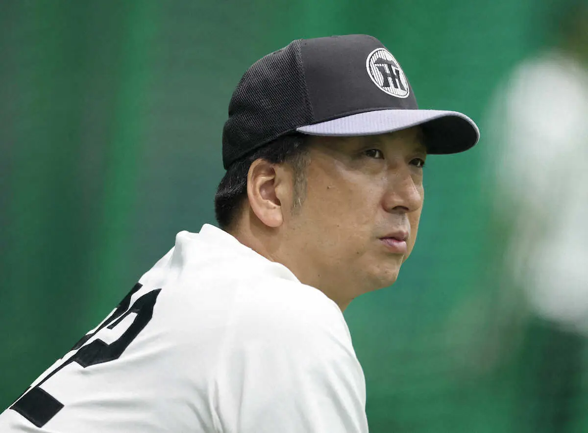 【画像・写真】阪神・藤川監督　鉄のカーテンで守備連係を確認　日本一へ油断なし