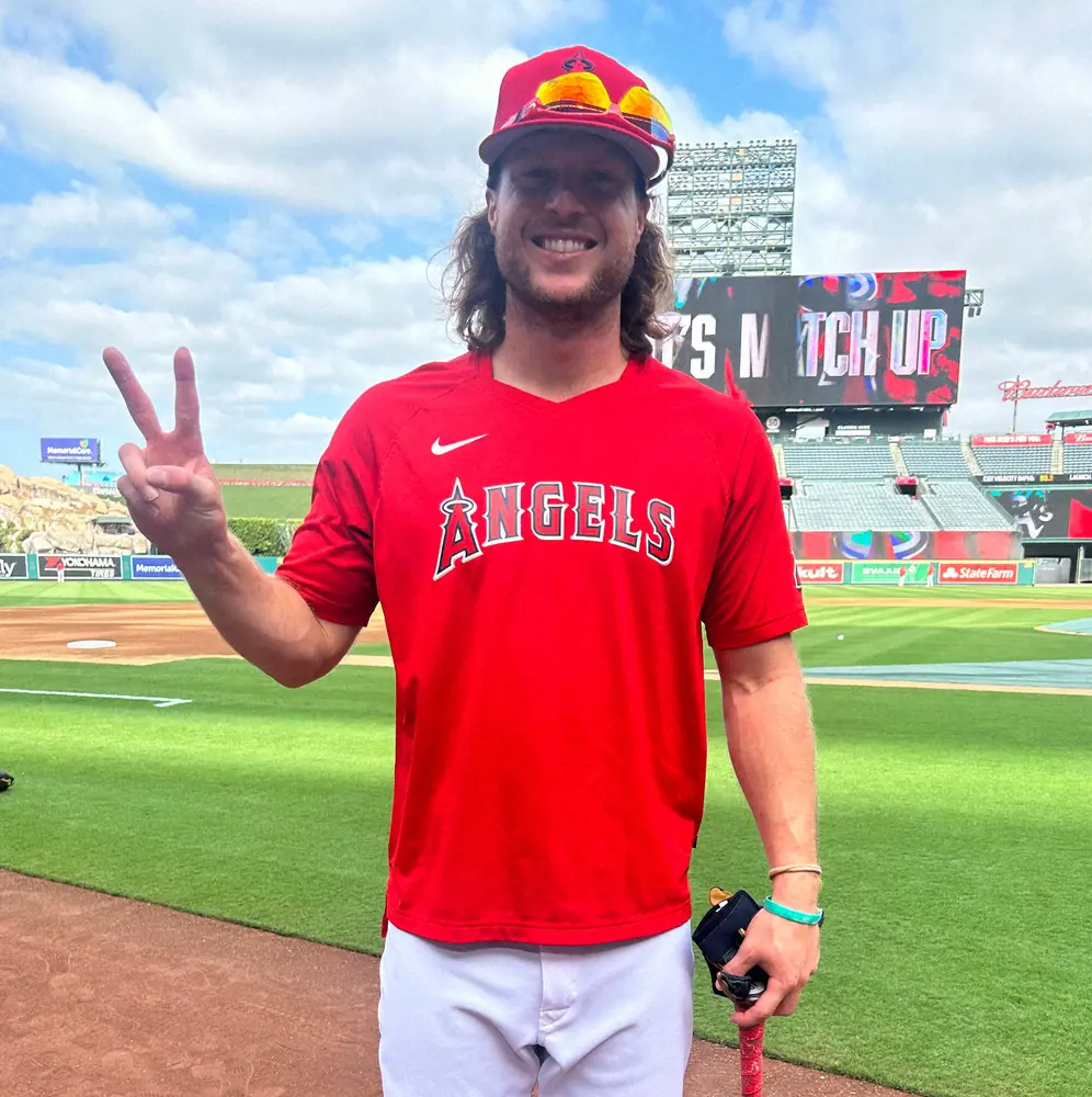 【画像・写真】エンゼルスで大谷翔平らの“兜係”務めたフィリップスが現役引退を表明　義父は元日ハム監督ヒルマン氏