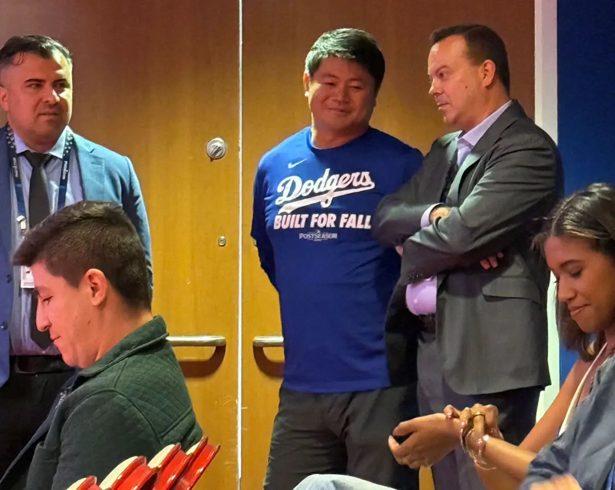 【画像・写真】ドジャース・山本由伸　会見で報道陣から爆笑さらった！　園田通訳に対しての質問で「凄く素敵だと」