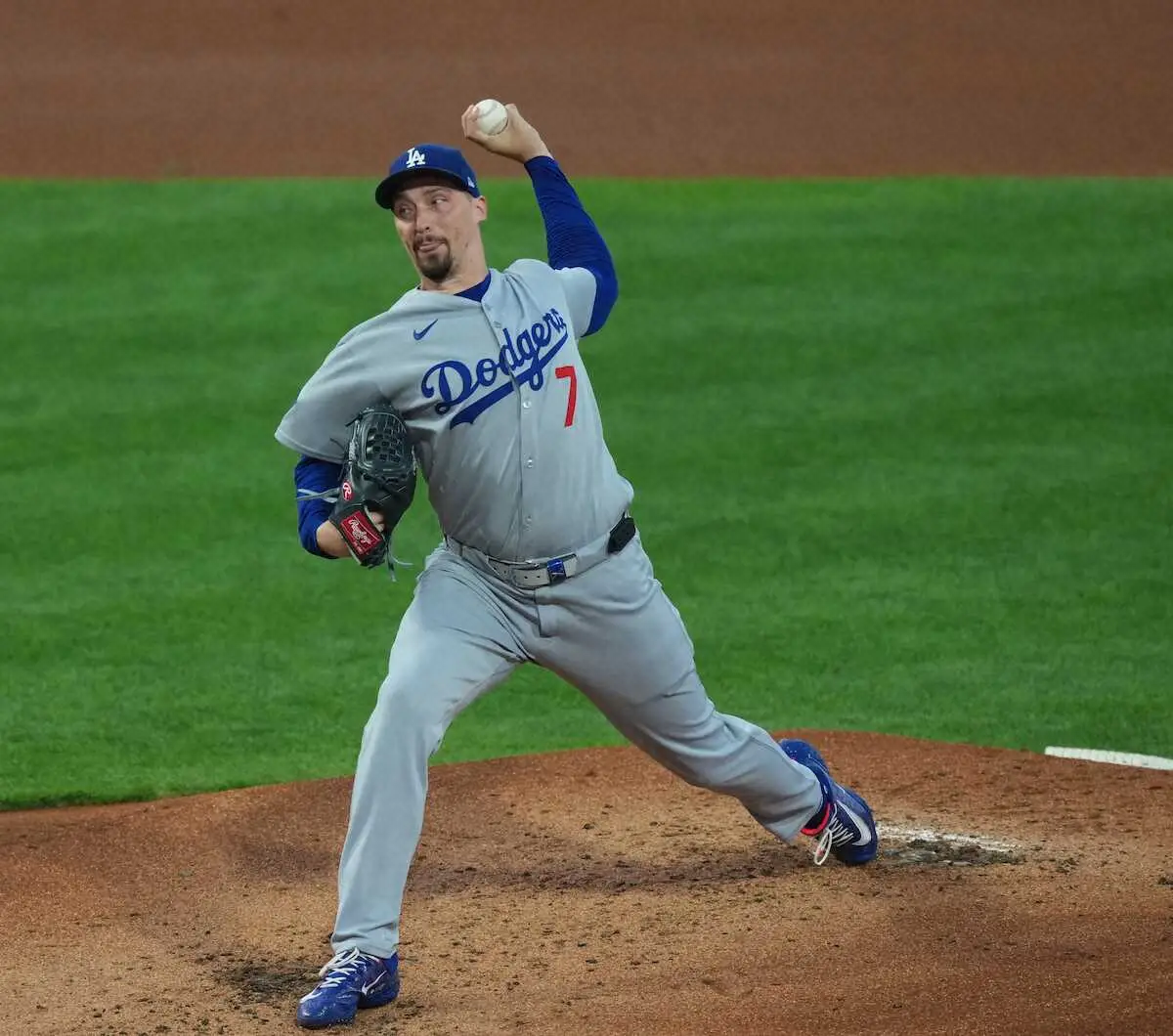 【画像・写真】ドジャース・スネルは5回まで1安打無失点！7奪三振の力投で相手左腕と白熱の投手戦展開