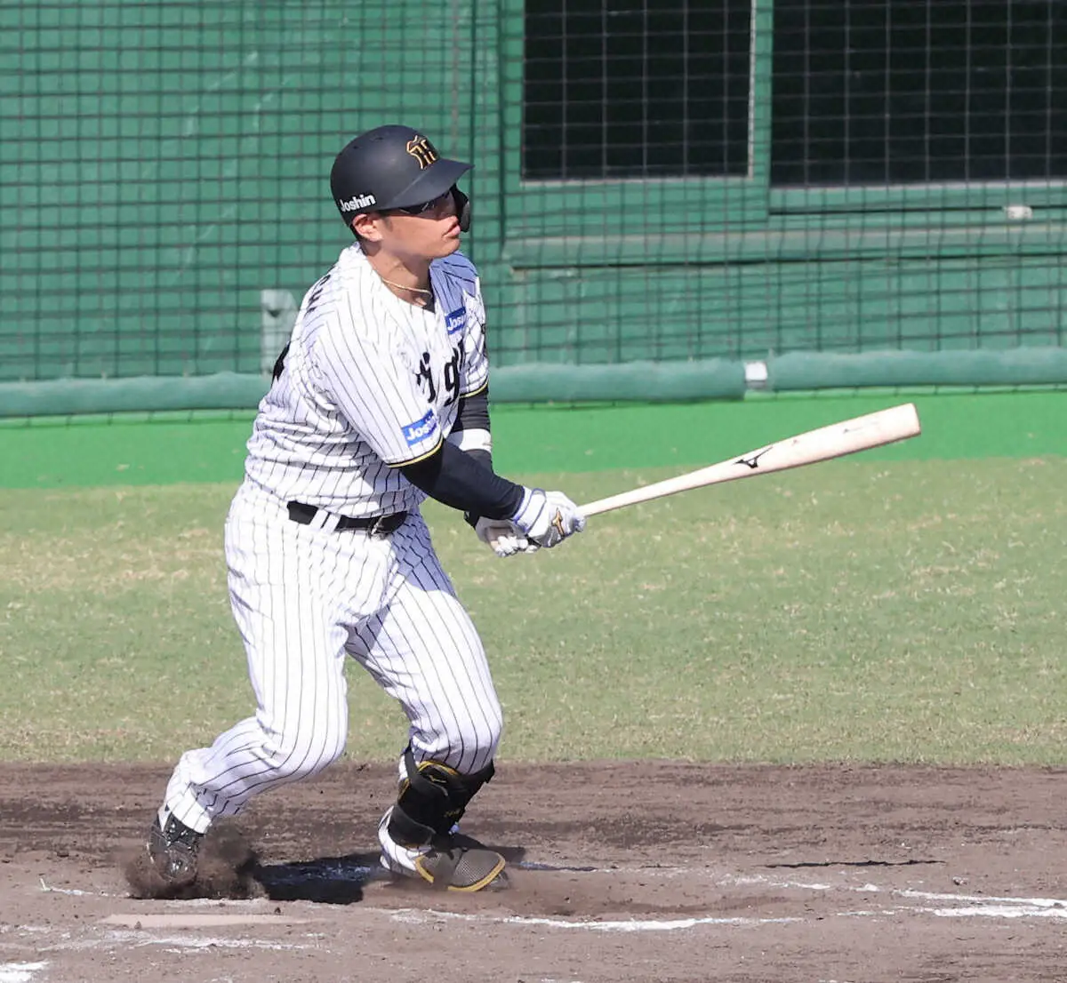 【画像・写真】阪神　原口が9回に代打適時打で本番モード、村上と高橋もCSに向けて順調な仕上がり