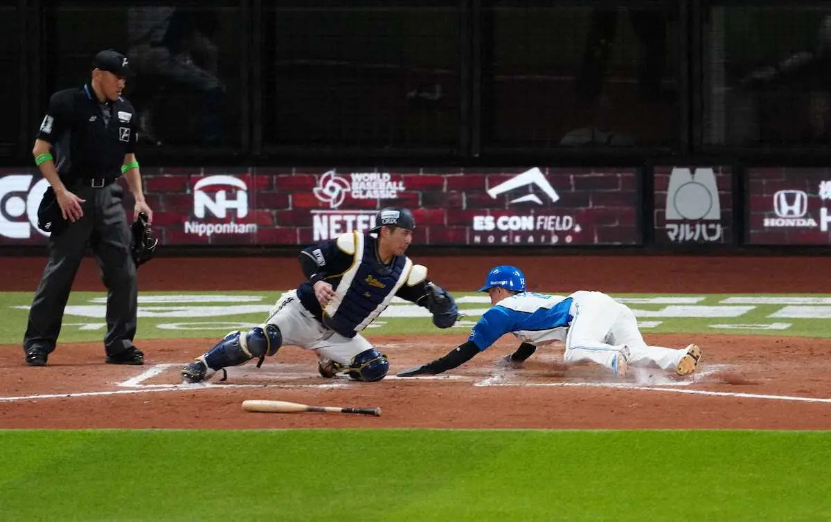 【画像・写真】日本ハム・レイエスのV打　オリはクッション処理完璧　隠れたヒーローが話題に「全てがプロ野球すぎた」