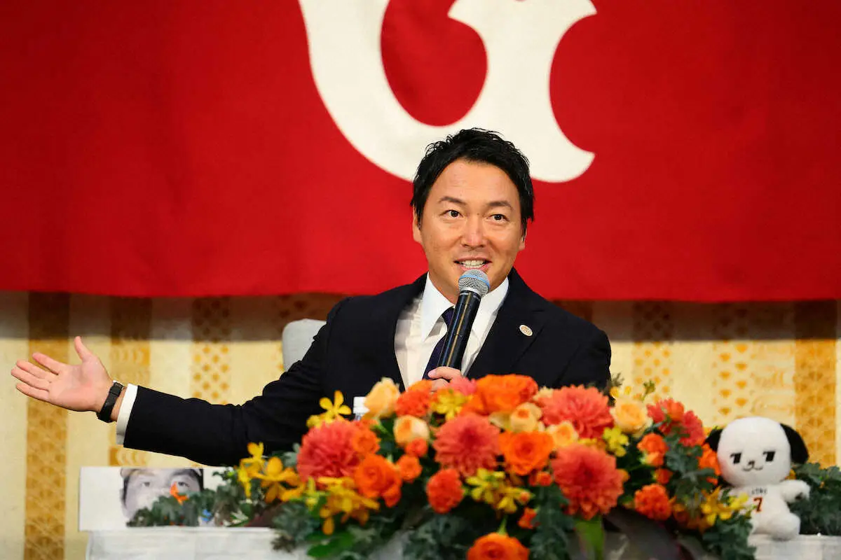 【画像・写真】巨人阿部監督　現役引退の長野への後悔「最後に打席に立たせられないで終わってしまった」