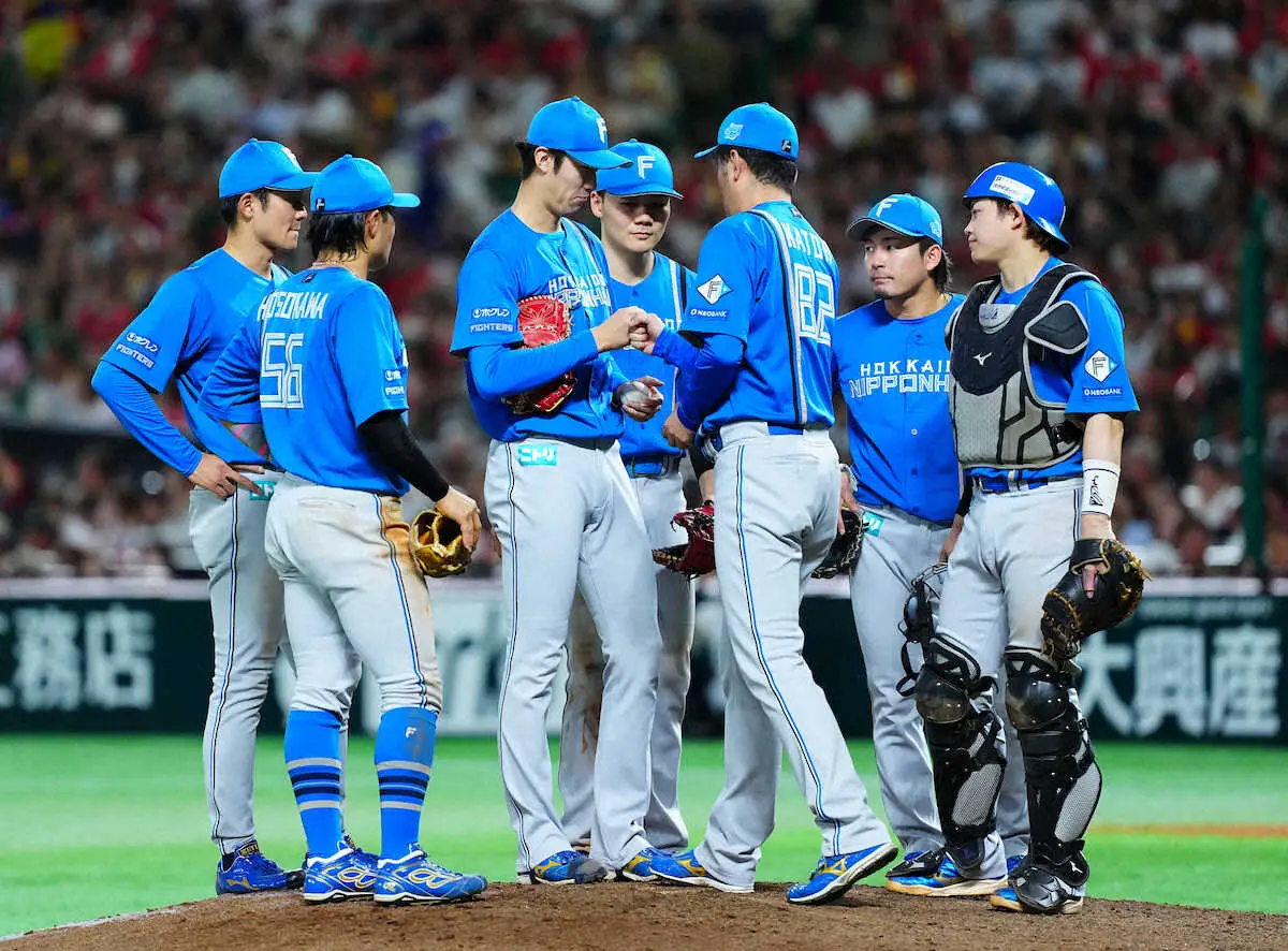 【画像・写真】日本ハム　福島蓮がっくり…CS初先発で圧巻10Kも2番手・上原が痛恨3ラン被弾