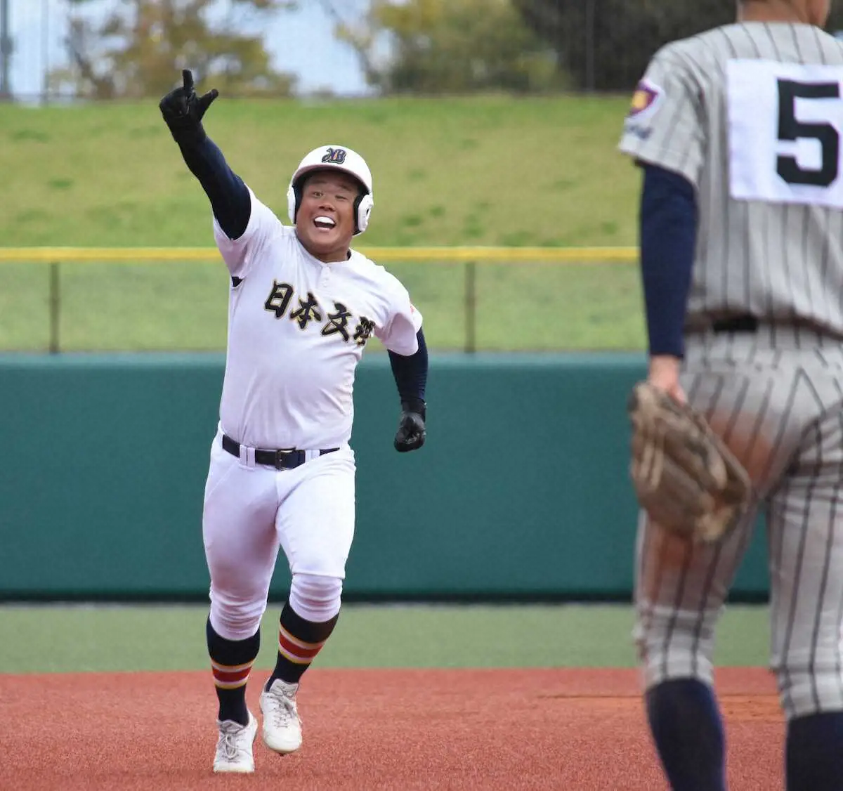 【画像・写真】新潟に12年ぶりの春！北信越大会準決勝で日本文理が敦賀気比に競り勝って決勝進出