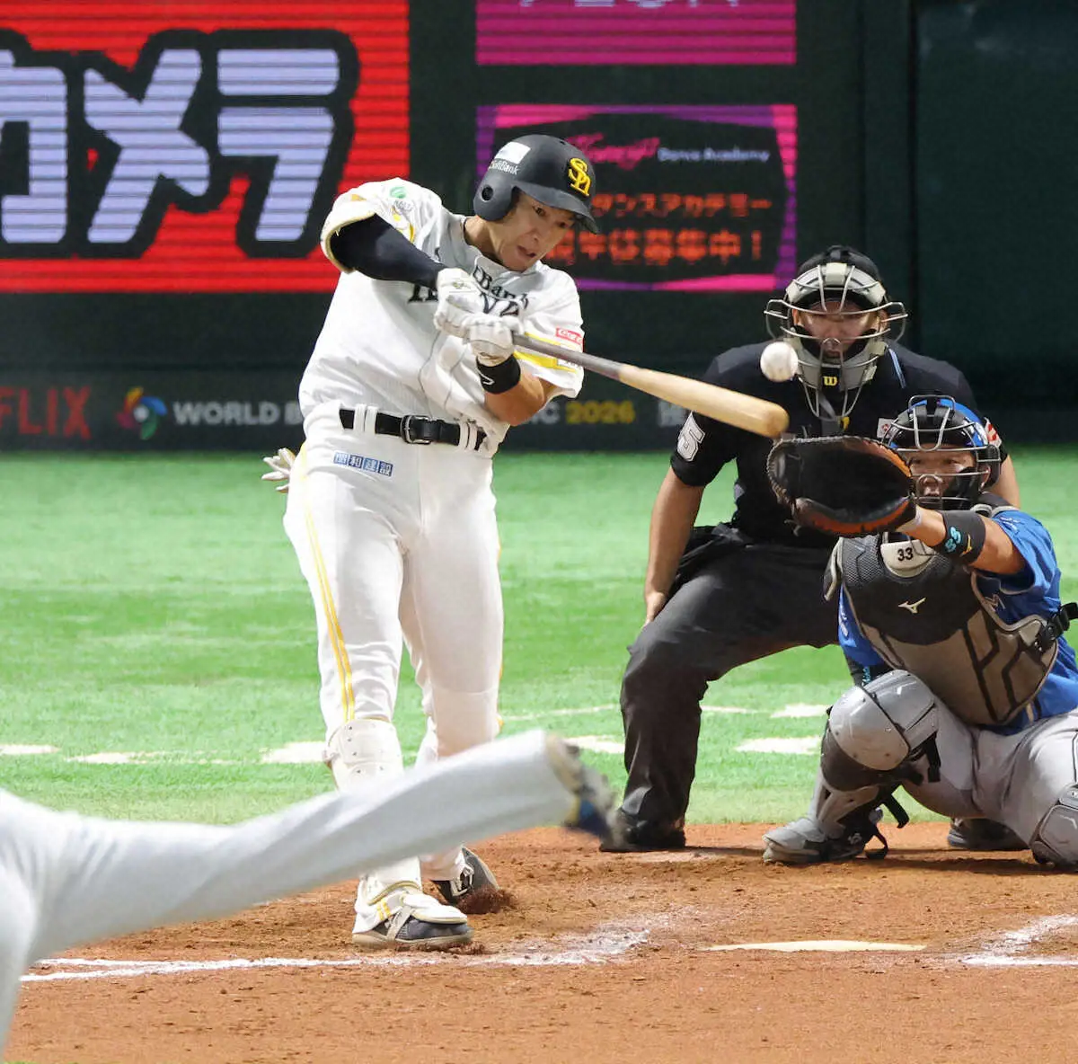 【画像・写真】パﾟCSファイナルS＜ソ・日（5）＞9回、安打を放つ柳田（撮影・岡田　丈靖）