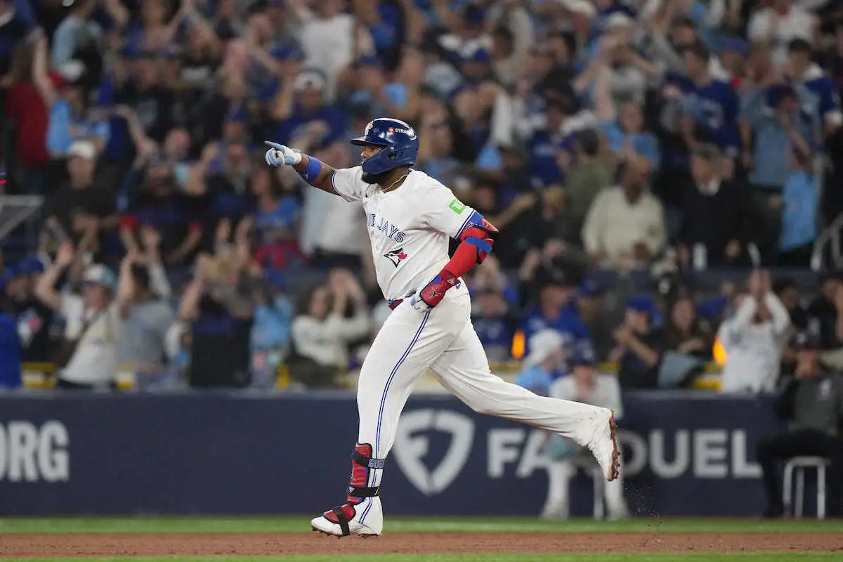 ブルージェイズ WS進出へ逆王手！ゲレロPS6号＆新人右腕が6回途中2失点