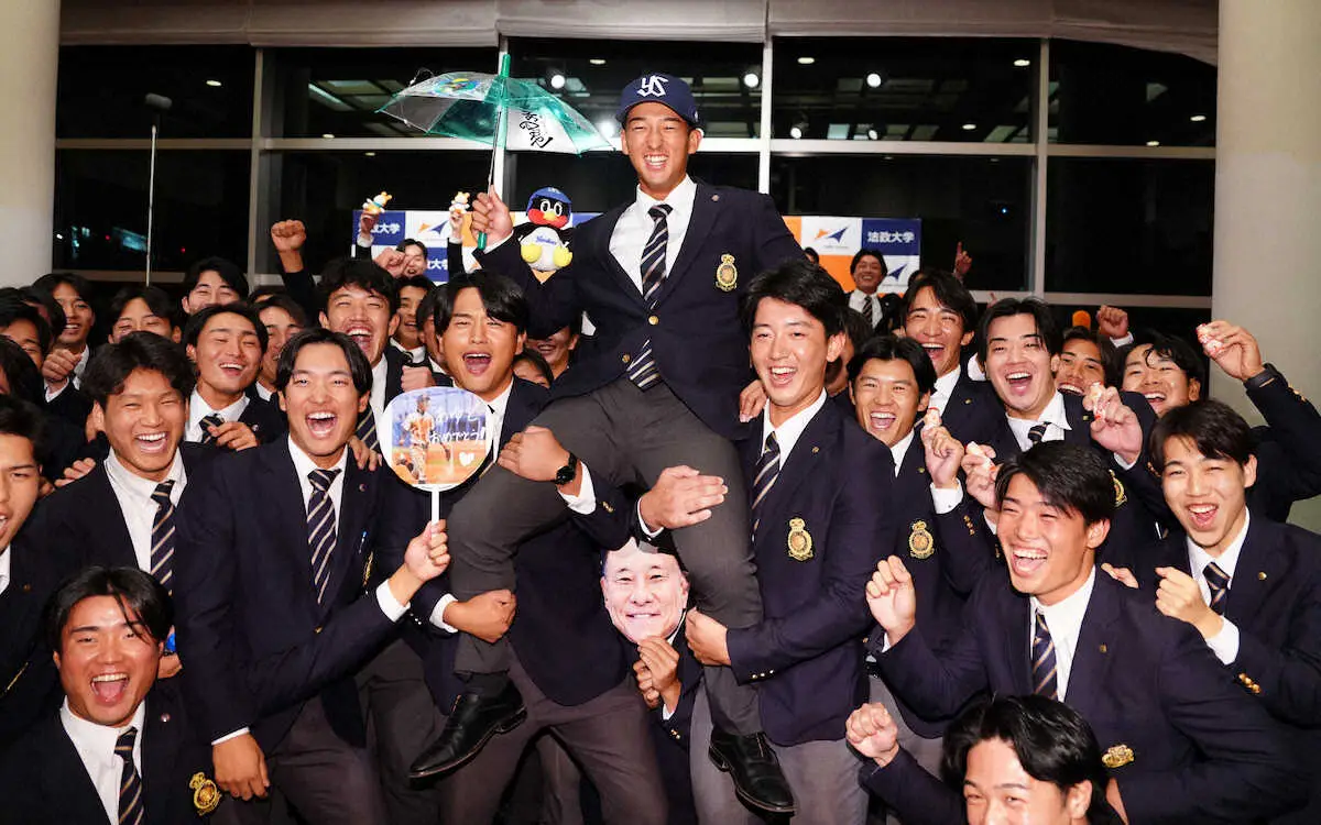 【画像・写真】【ドラフト会議】ヤクルト池山新監督　「思い切りの良さ継承して」法大・松下歩叶を一本釣り