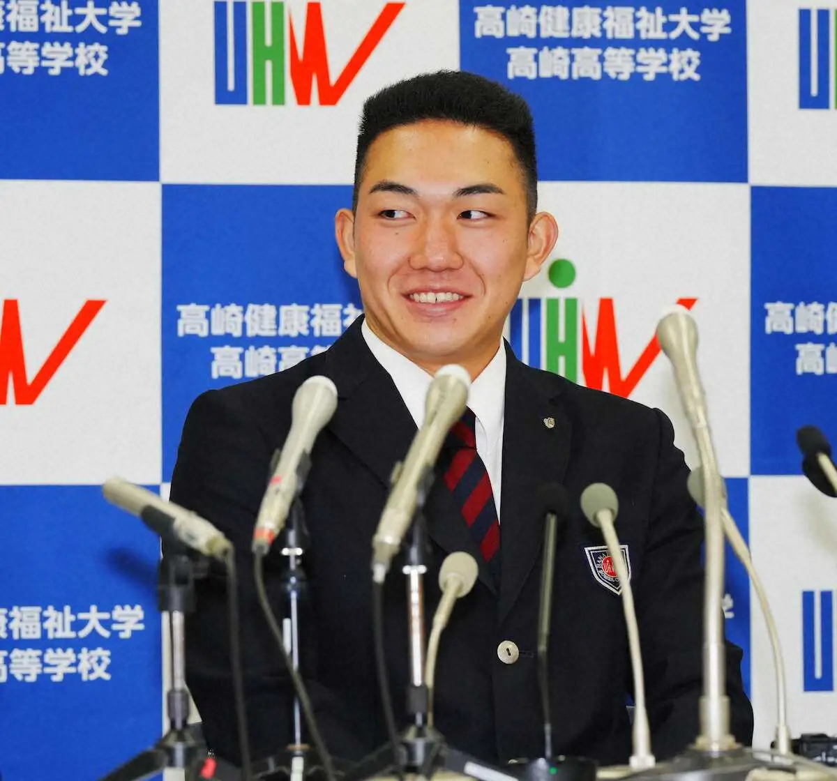 【画像・写真】【ドラフト会議】ロッテ　本指名7人中5人が投手、即戦力＆高校生とバランスよく指名