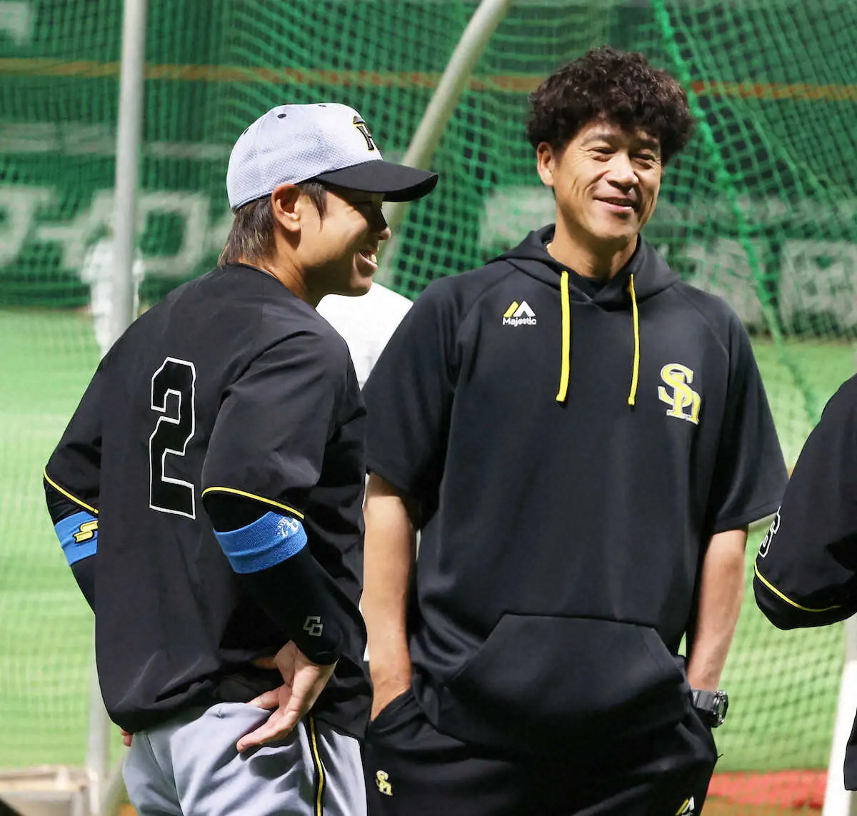 【画像・写真】阪神・梅野が“師匠”城島CBOにあいさつ　岩貞は同世代と山川と健闘誓う