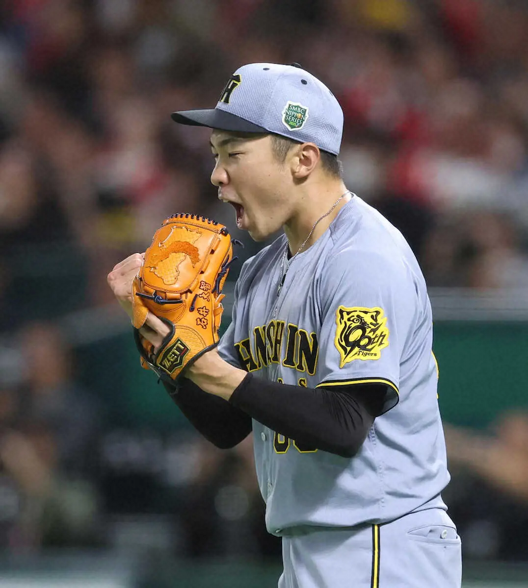 【画像・写真】＜ソ・神＞9回、最後の打者を打ち取り雄叫びをあげる石井（撮影・大森　寛明）