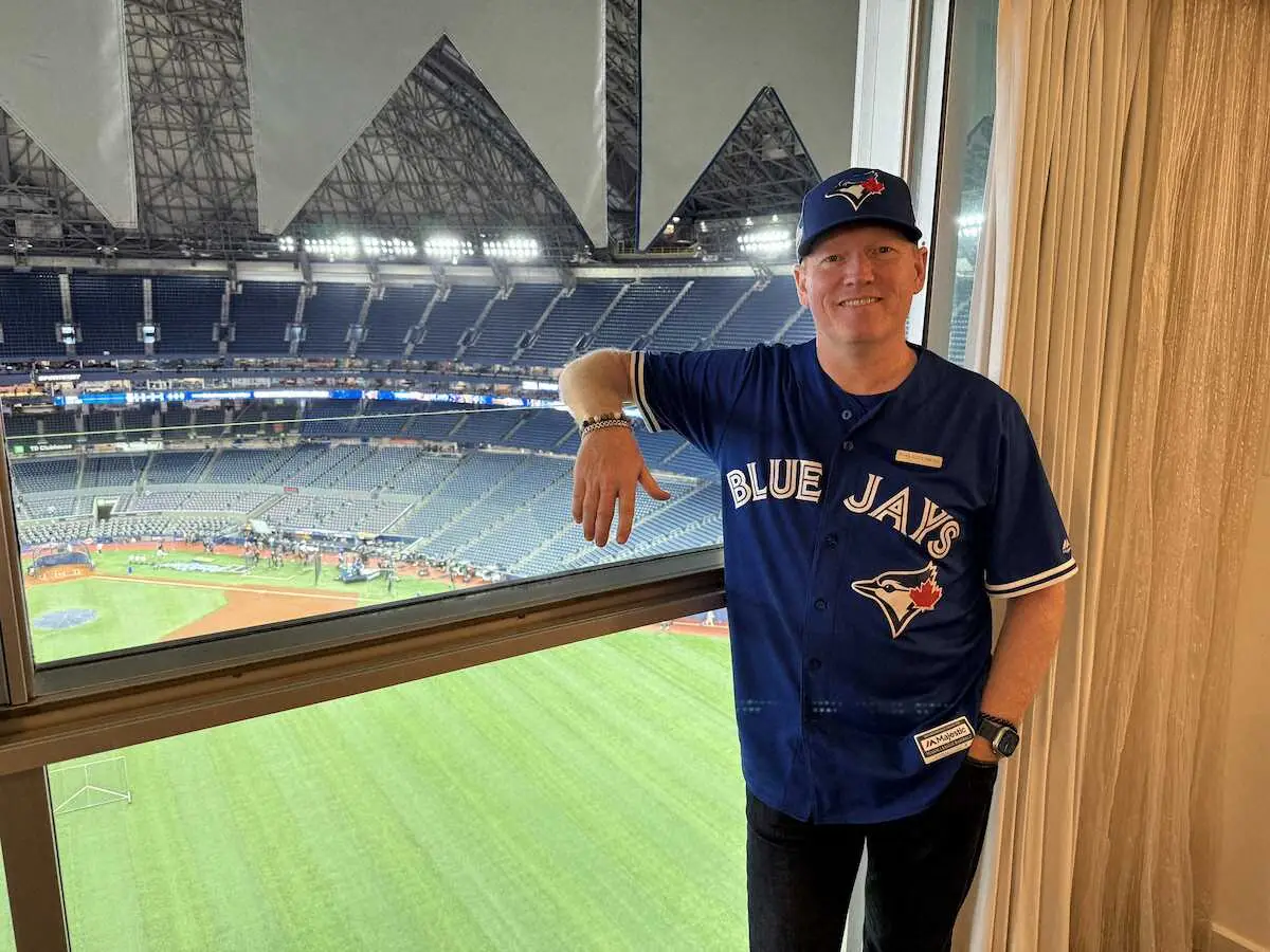 【画像・写真】窓越しにワールドシリーズ観戦「北米で唯一」隣接ホテルで“極上の体験”