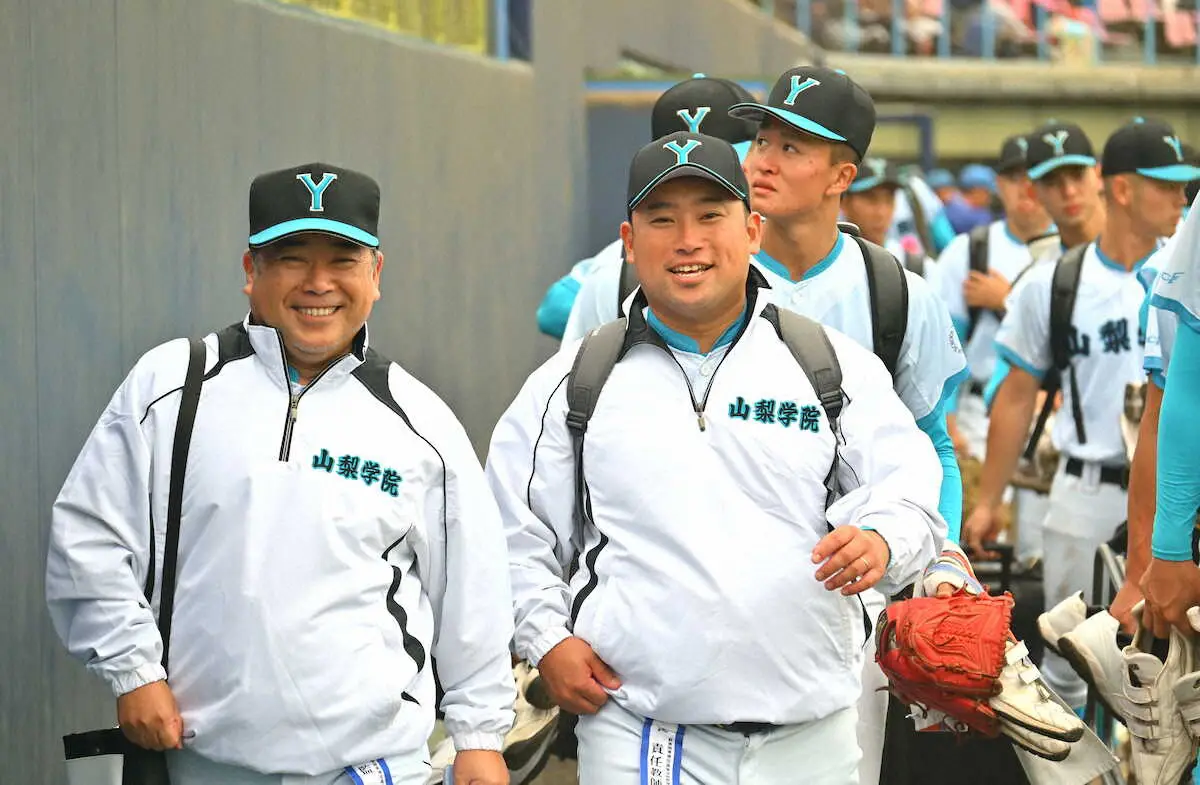 【画像・写真】「やりづらい」は一度もない　常勝山梨学院を築いた親子鷹　「指導者・吉田健人」に芽吹く「小倉の教え」