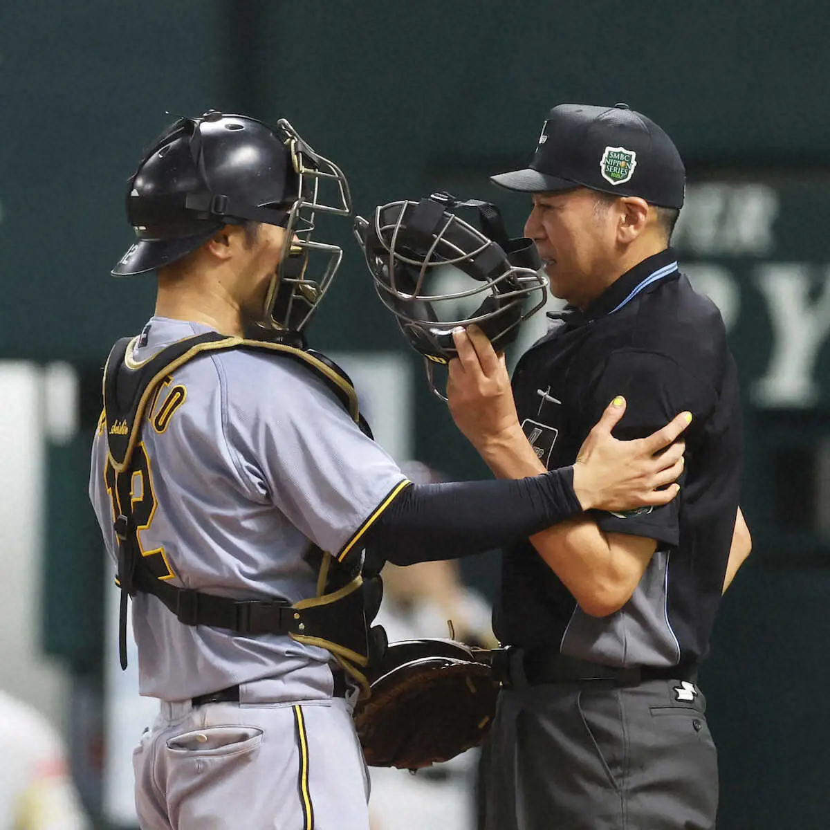 【画像・写真】大劣勢の阪神　それでも変わらぬ坂本の行動にネット賛辞「さっきのワンシーンでファンになりました」