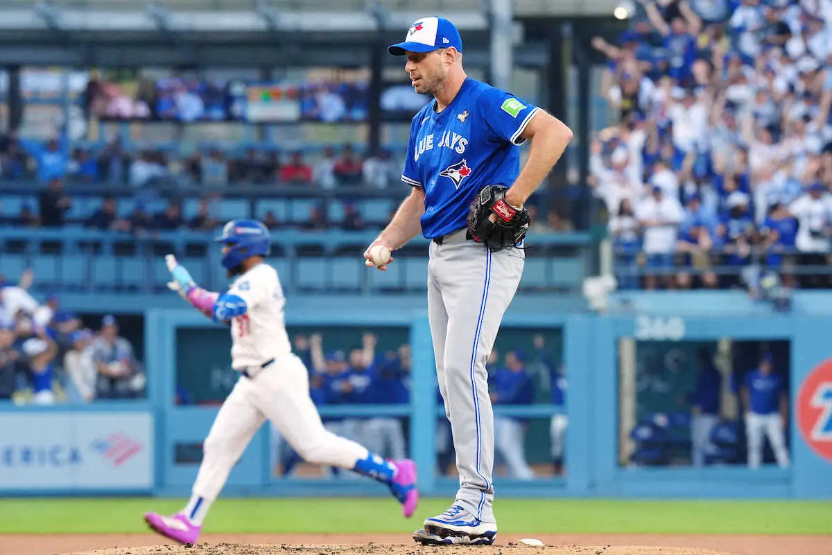 【画像・写真】先発シャーザーが素直に降板　大谷の打席目前で　指揮官とは握手…救援投手打たれ同点も表情を変えず