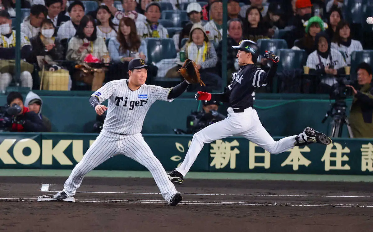 【画像・写真】内野安打に甲子園がどよめいた！ソフトバンク大津の足がヤバイ「周東かと思った」「代走でもいける」