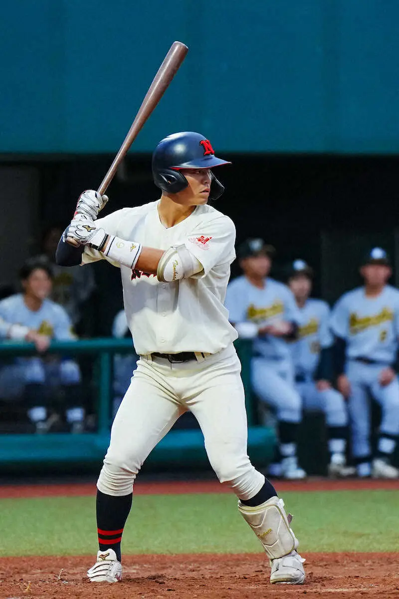 【画像・写真】阪神からドラフト2位で指名された日大・谷端