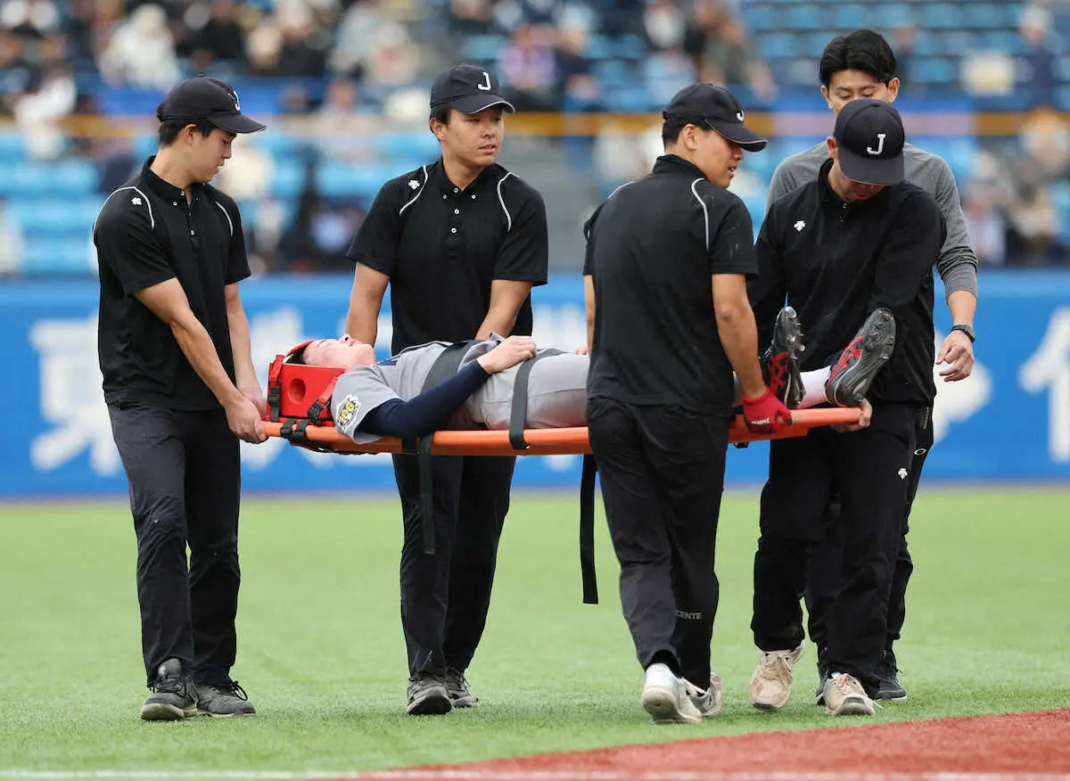 【画像・写真】慶大、巨人D2位の早大・田和を攻めるも届かず　8回に丸田湊斗がフェンスに激突し退場