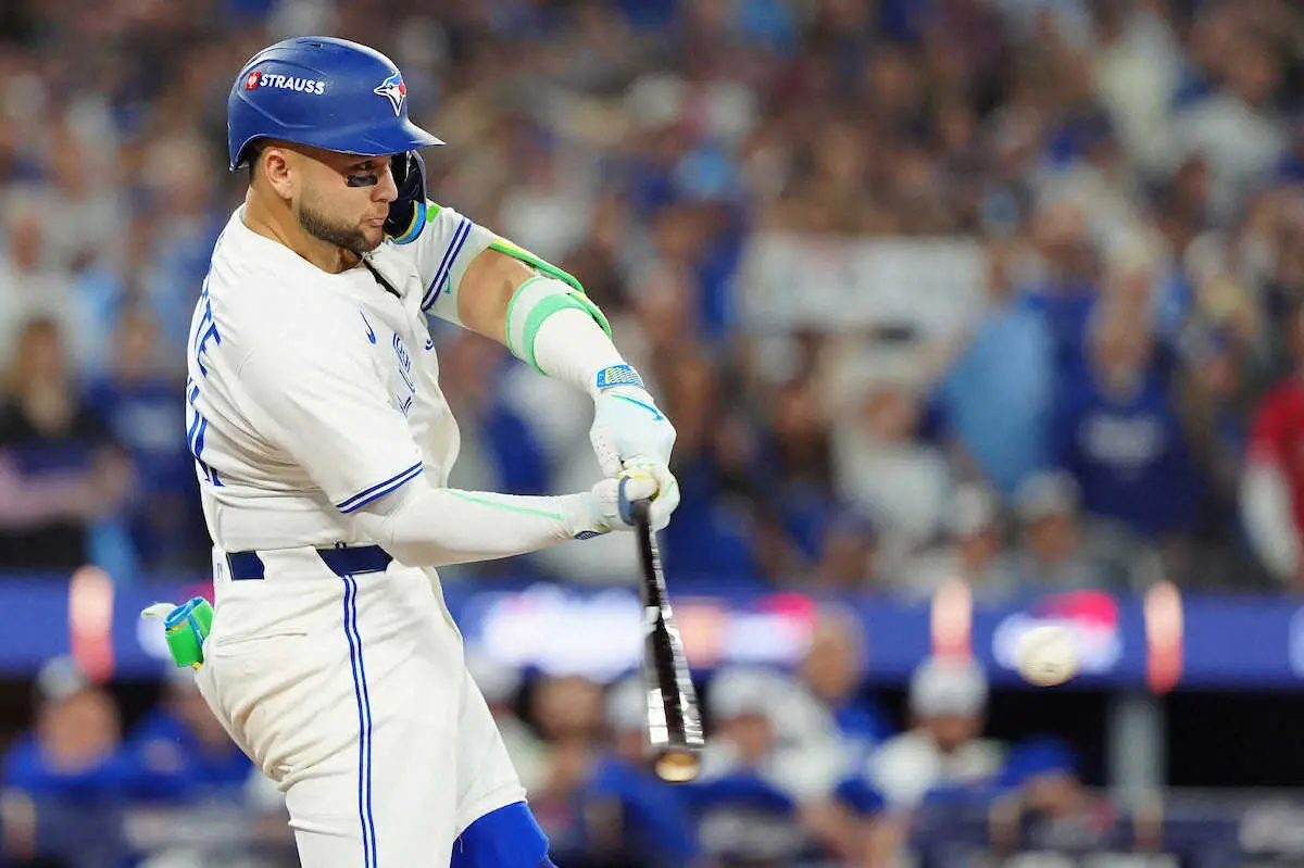 【画像・写真】ブルージェイズ・ビシェットが先制3ラン！　特大弾で投手・大谷を3回KO　32年ぶり世界一へ先手