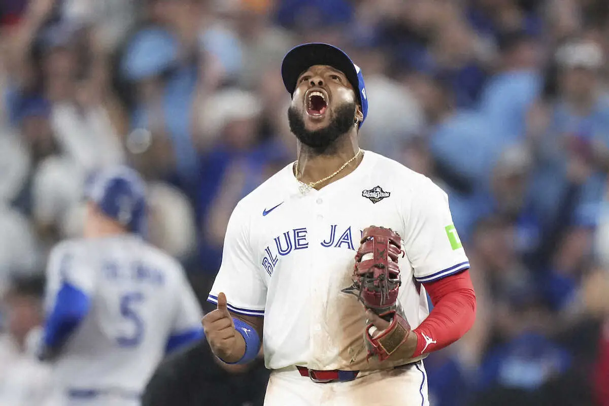 【画像・写真】Bジェイズ主砲ゲレロが涙で世界一の瞬間を見届ける　「成し遂げたことは胸を張っていい。戦い続ける」