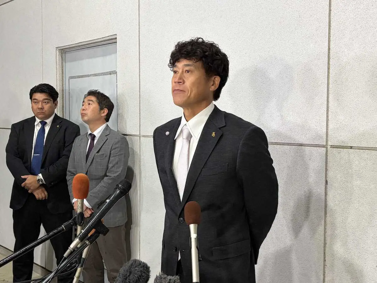 【画像・写真】ソフトバンク・城島健司CBOが渡米へ　ドラ1指名・佐々木麟太郎に指名あいさつ