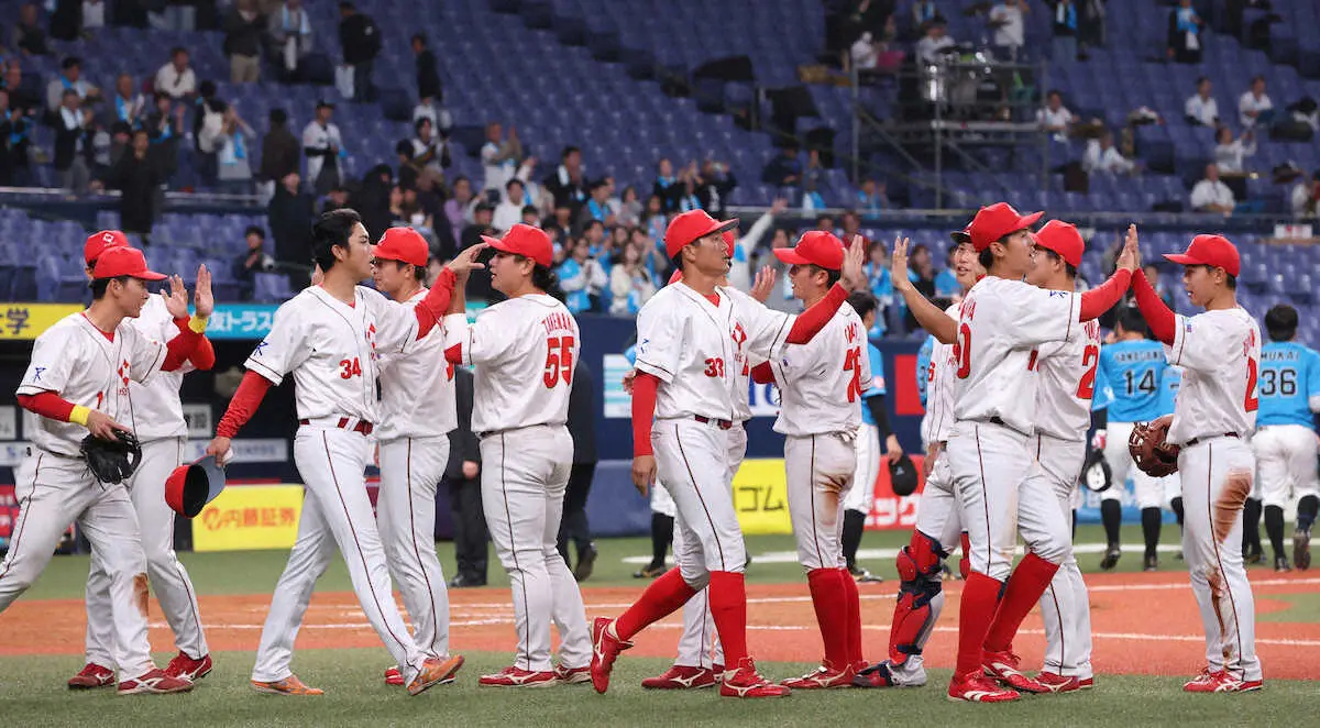 【画像・写真】日本生命が2年ぶり4強　入社1年目の1番・中津大和が4安打3打点3得点と大暴れ