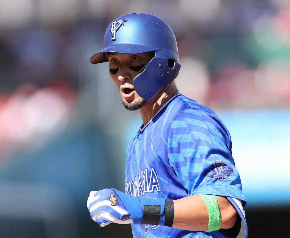 【画像・写真】DeNA・伊藤光　海外FA権行使　国内移籍を視野「今後の野球人生を考え、他球団の評価聞いてみたい」