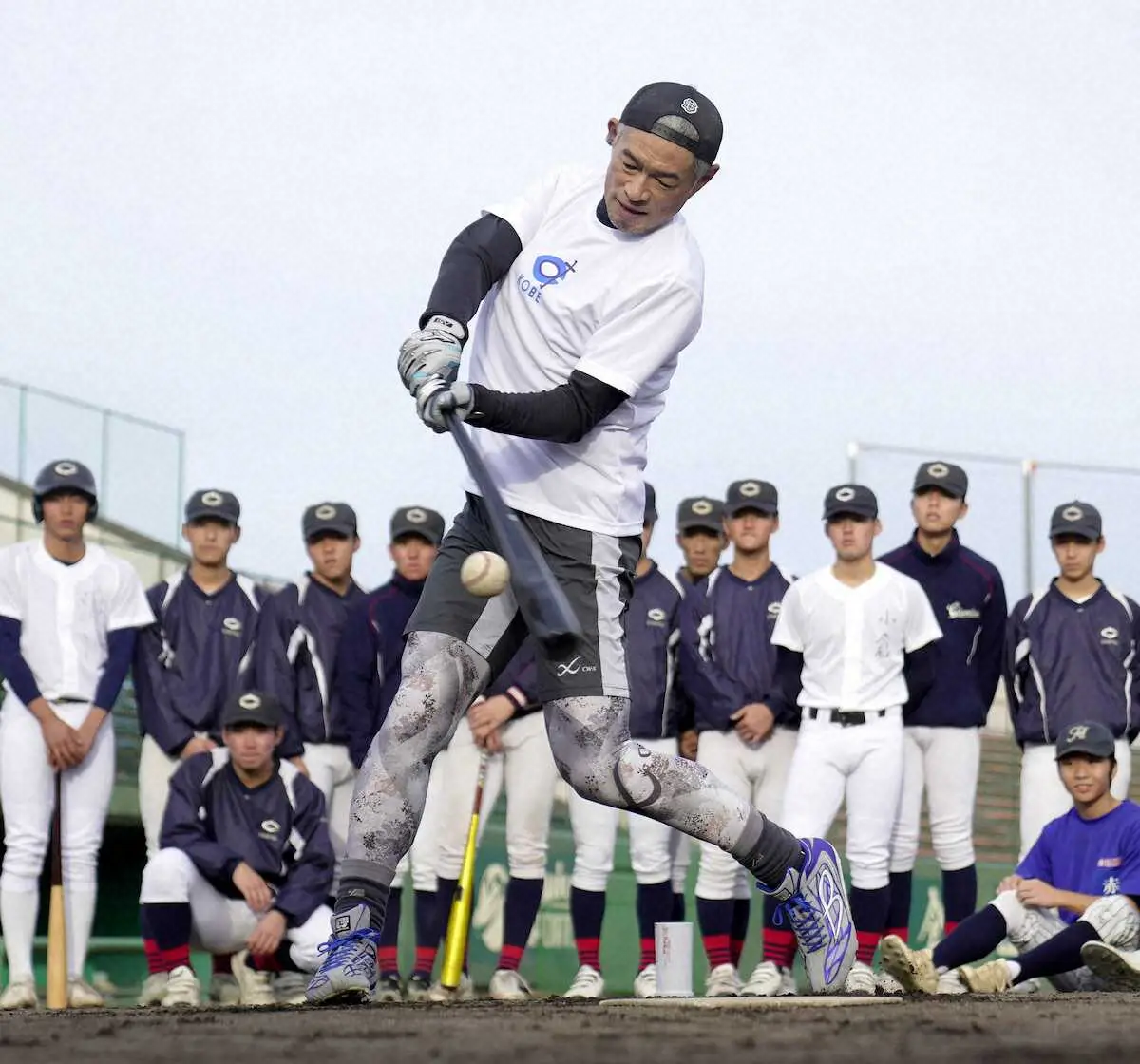 【画像・写真】イチローさん 思い出の球場でイズム注入「しんどいところを越えて一歩前へいけるか、日々のテーマに」