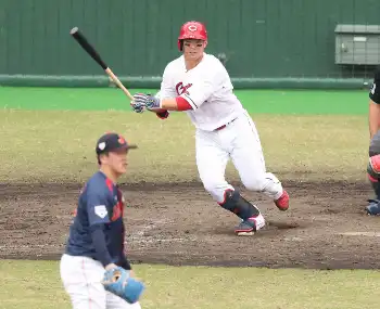 平均年齢24・7歳、若鯉が侍ジャパンに「9人攻撃」お返し　3回5安打2盗塁で一挙5得点、侍J練習試合