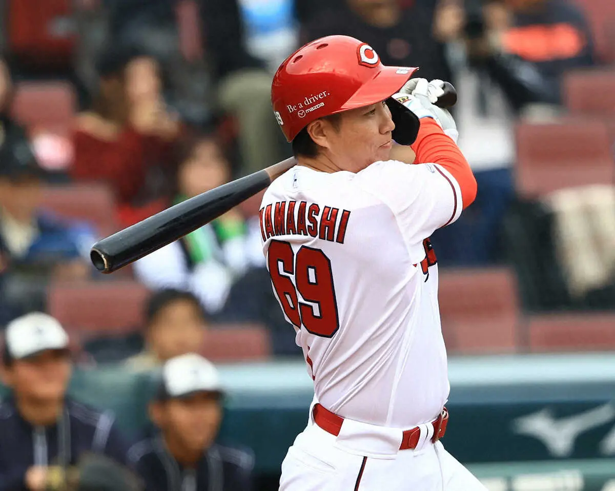 【画像・写真】元オリ、広島の山足達也　トライアウト参加後に引退表明「27年もするとは。大満足です」