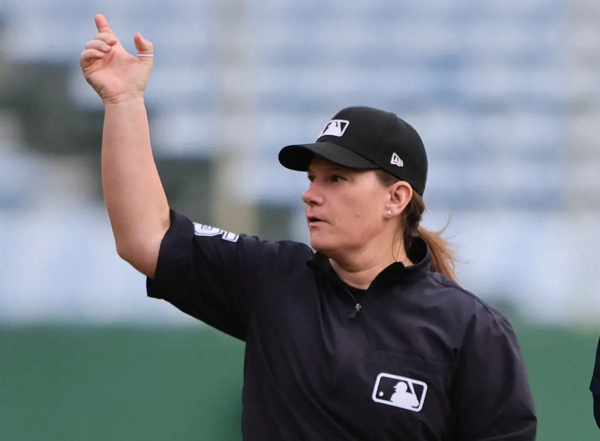 【画像・写真】MLB史上初の女性審判員パウォルさん　日本の女性審判員へ「恐れず、挑戦して。夢を追いかけて」