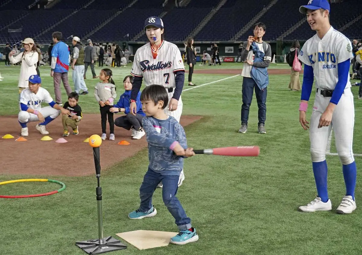 【画像・写真】日本高野連とNPBが初タッグ！未就学児が東京ドームで野球体験