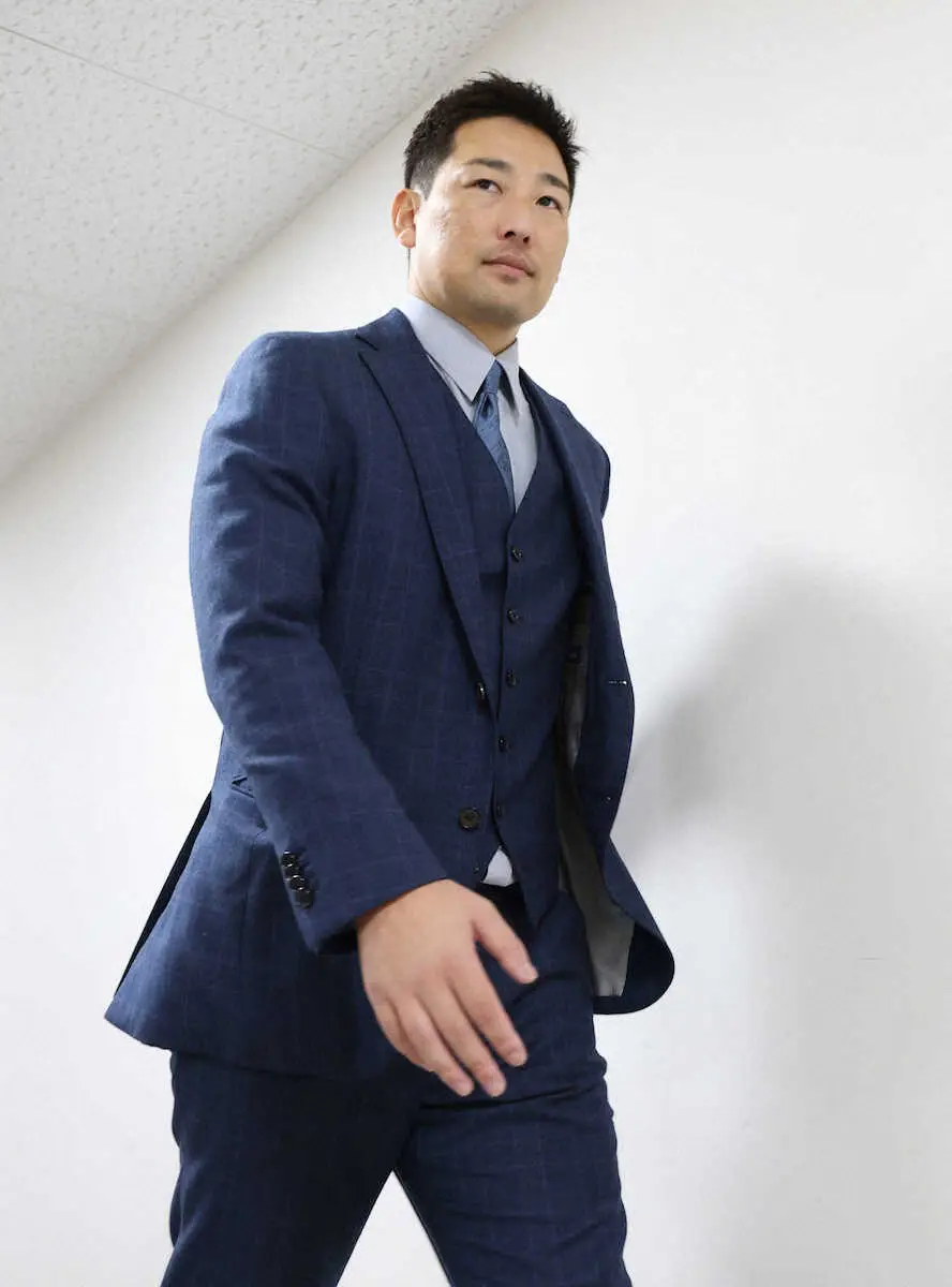 【画像・写真】阪神・岩崎が契約最終年の来季へ「もう一回数字を伸ばせるように」今季も守護神としてリーグVに貢献