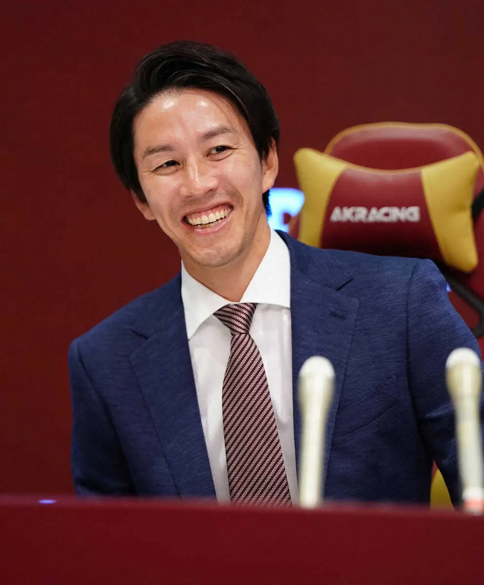 【画像・写真】楽天・岸「200勝を頭の片隅に」と公言　ヤクルト石川に触発　4000万減の1億8000万円でサイン　