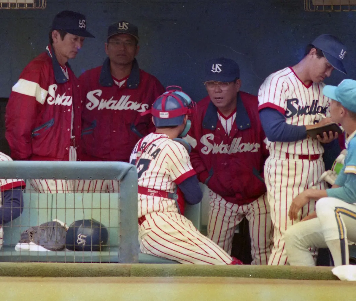 【画像・写真】古田敦也氏　試合中ベンチで直立不動…ノムさんに説教されまくった新人時代を回想　ある時、母が…