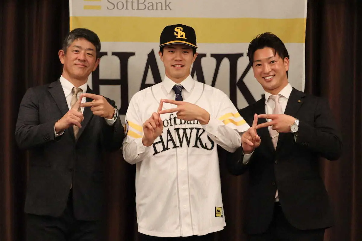 【画像・写真】ソフトバンク4位指名の相良が仮契約　決め球カットボールは「真っすぐの軌道から縦に落ちるように動く」